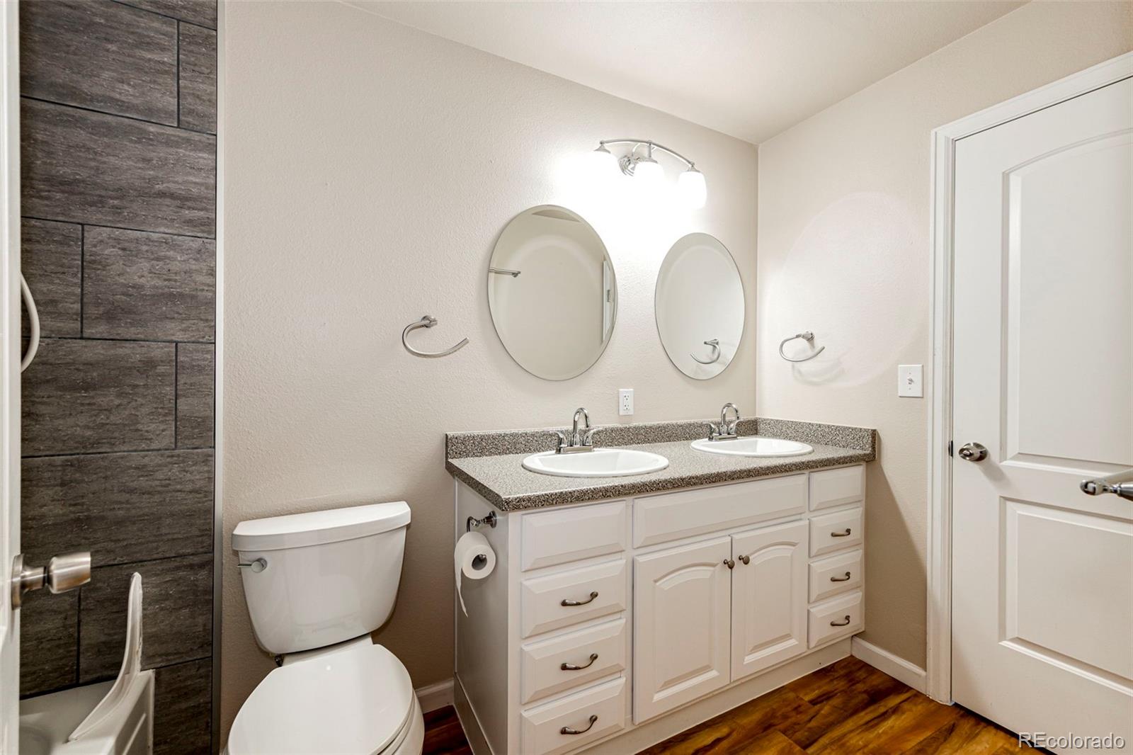 14822 E Penwood Place Unit: B