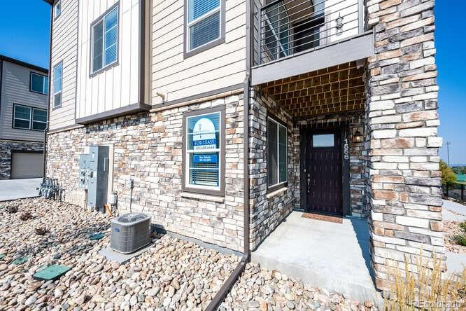 1556 Castle Creek Circle