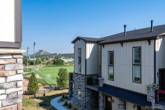 1556 Castle Creek Circle