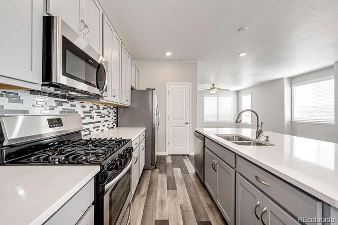 1556 Castle Creek Circle