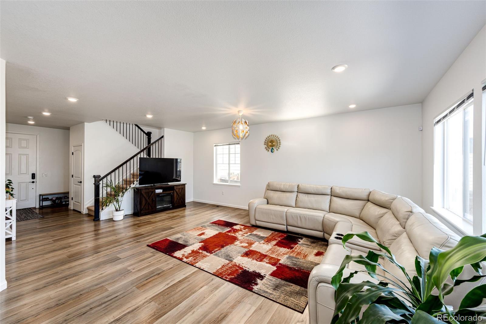 10964 Hayloft Street