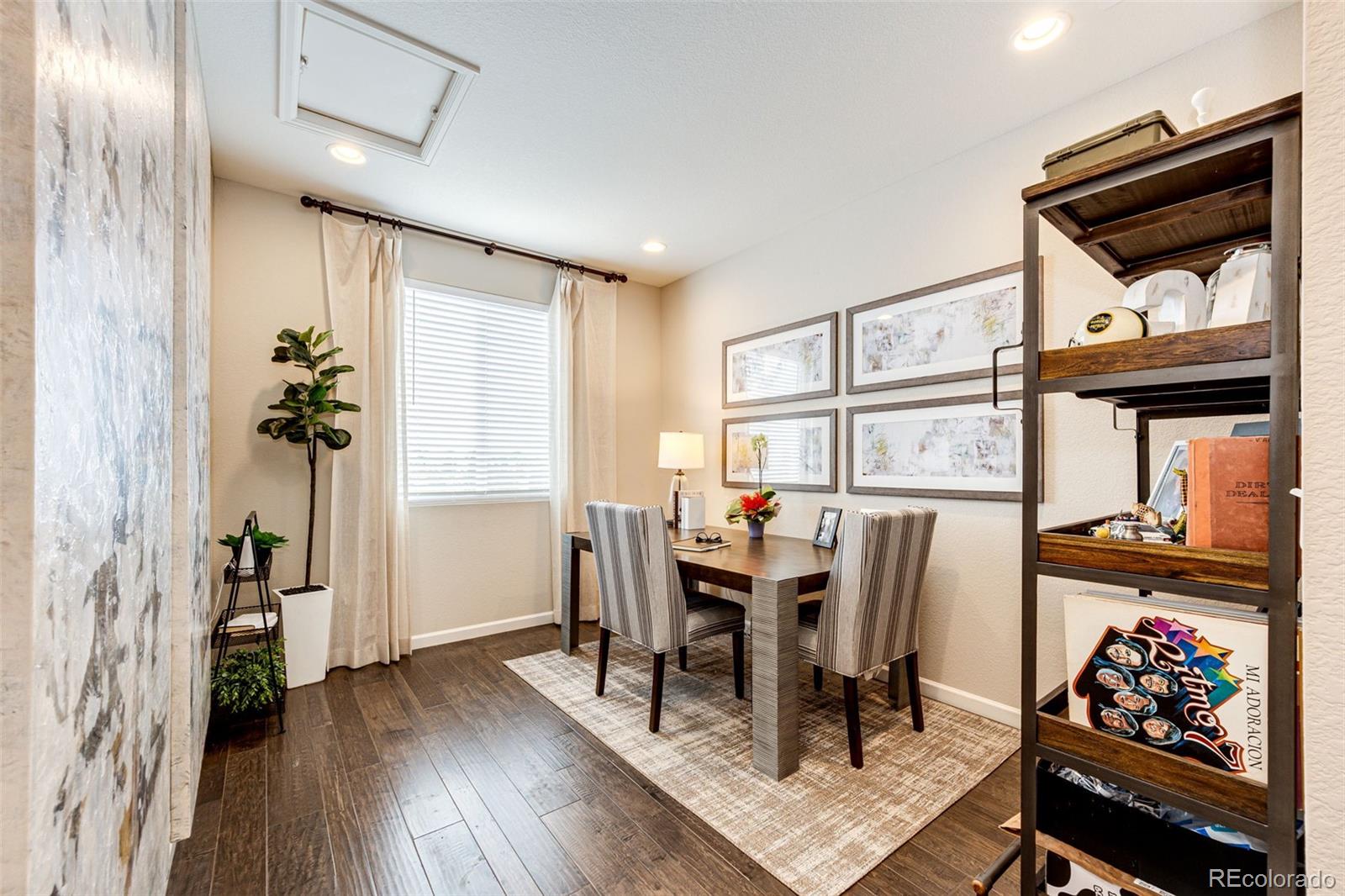 350 Vista Cliff Circle
