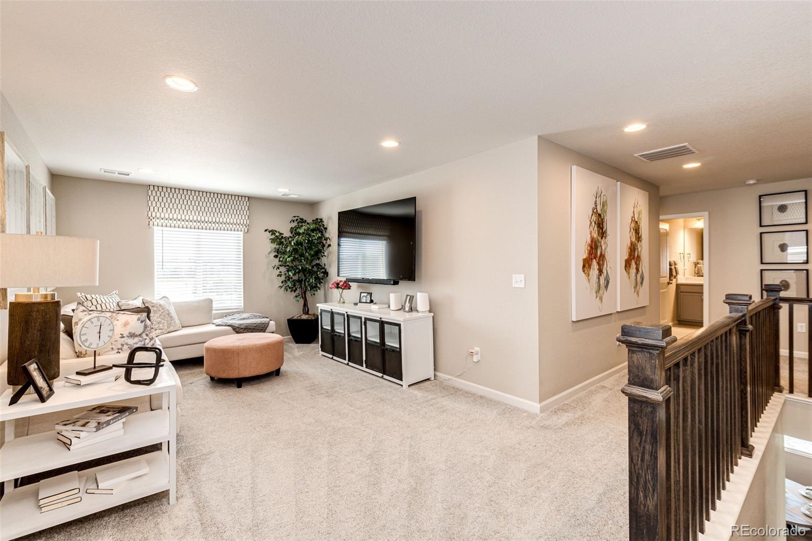 350 Vista Cliff Circle