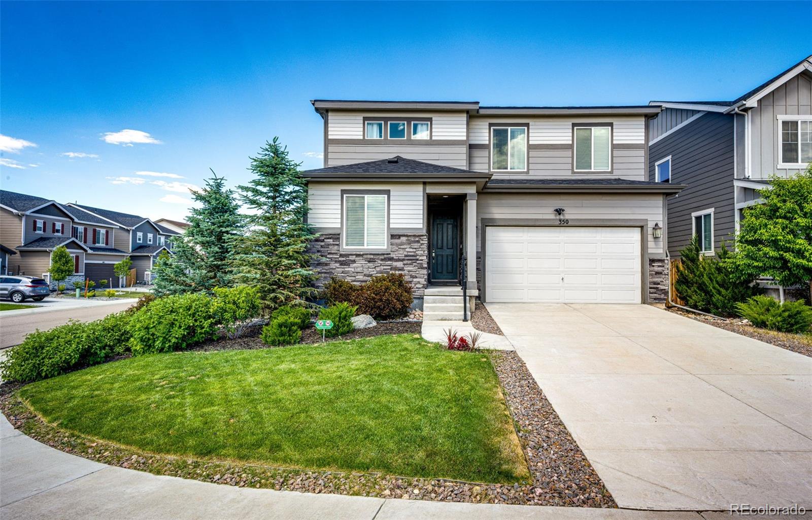 350 Vista Cliff Circle
