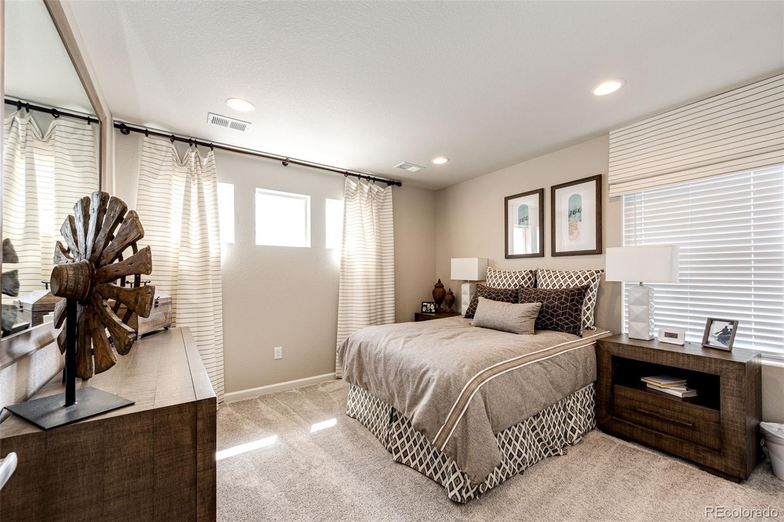 350 Vista Cliff Circle