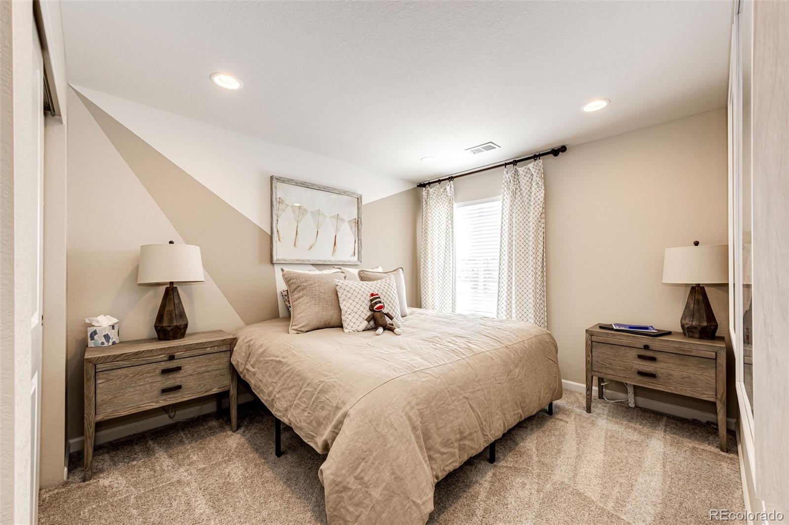 350 Vista Cliff Circle