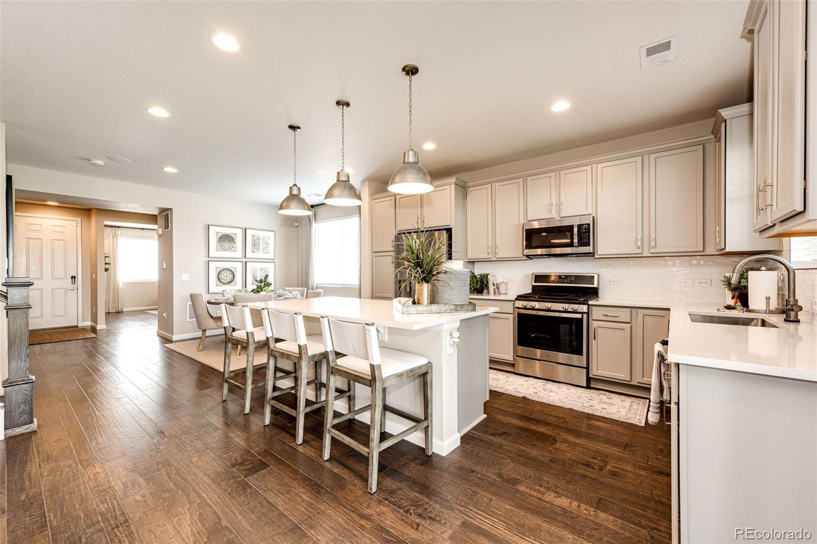 350 Vista Cliff Circle