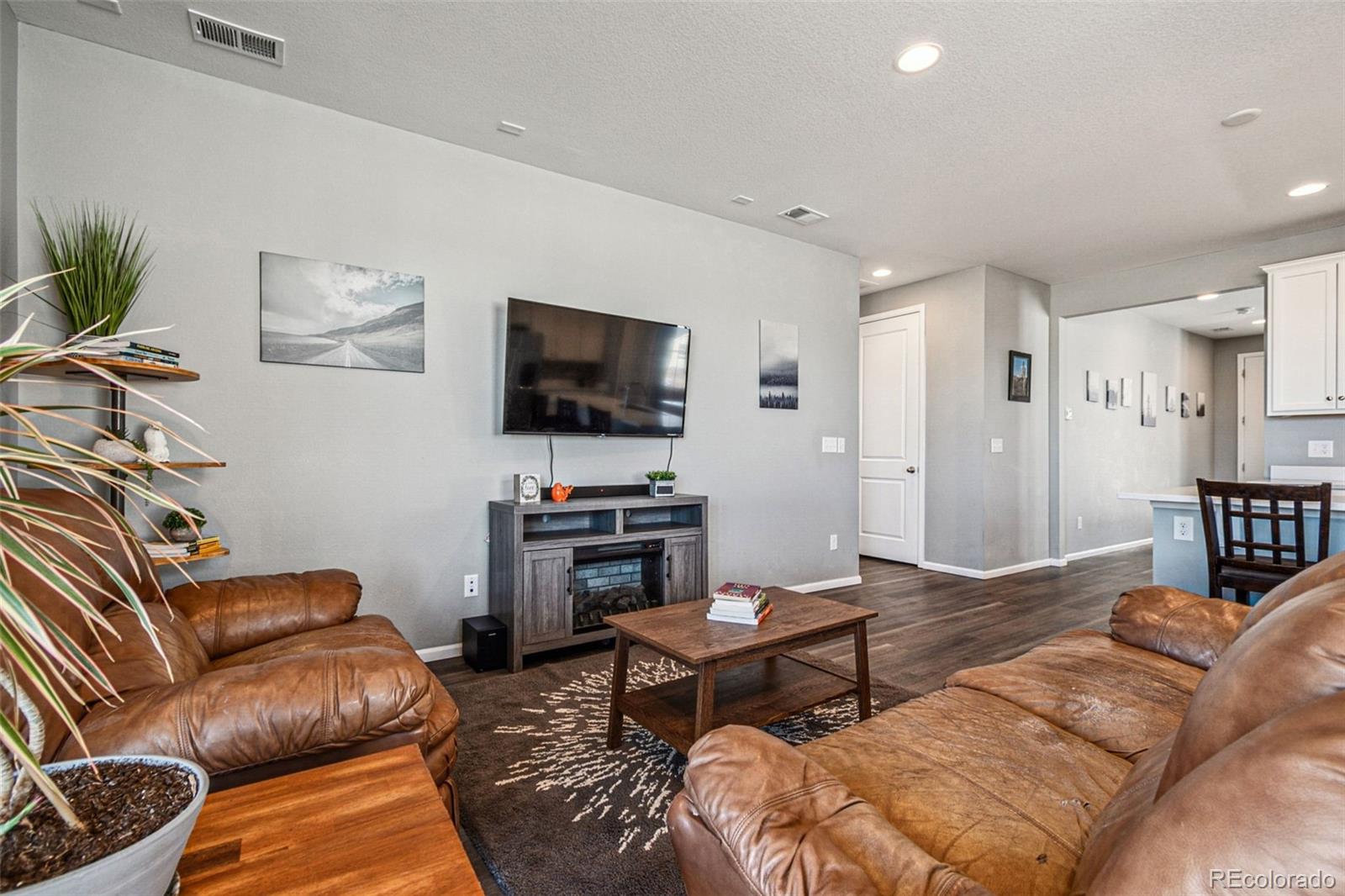 4128 Castle Vista Lane