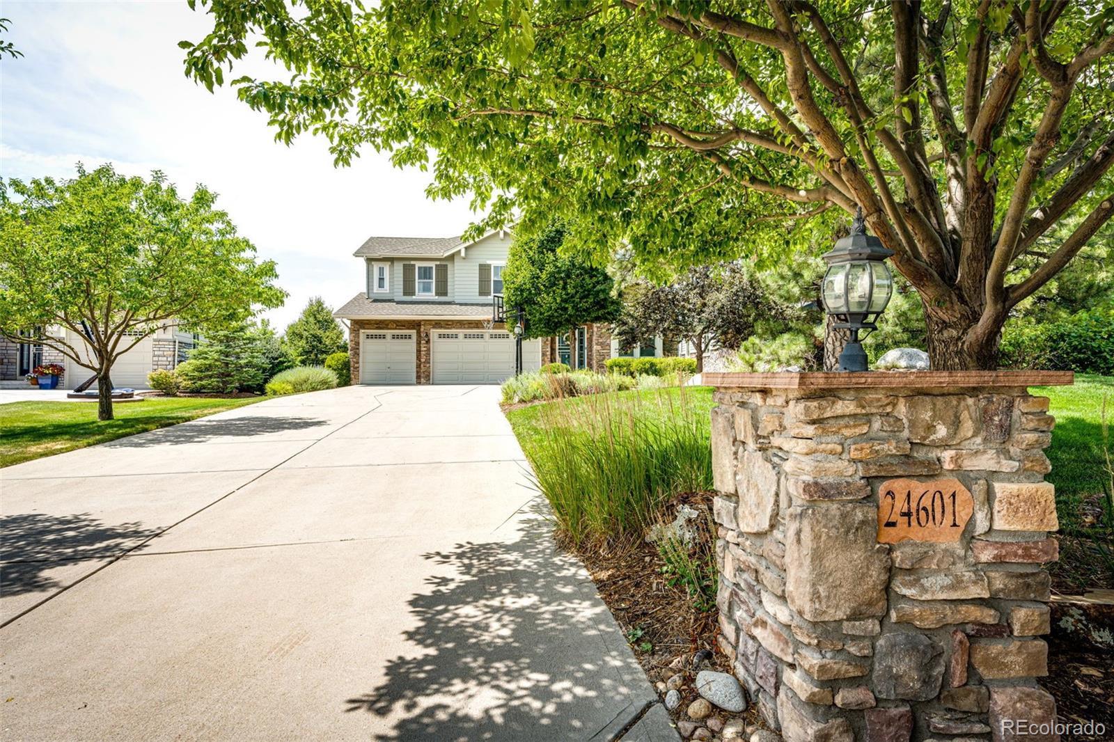 24601 E Ontario Drive