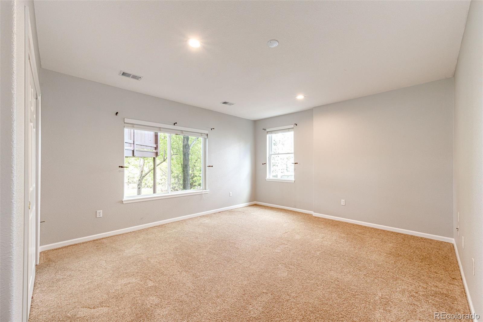 389 Shoreham Circle