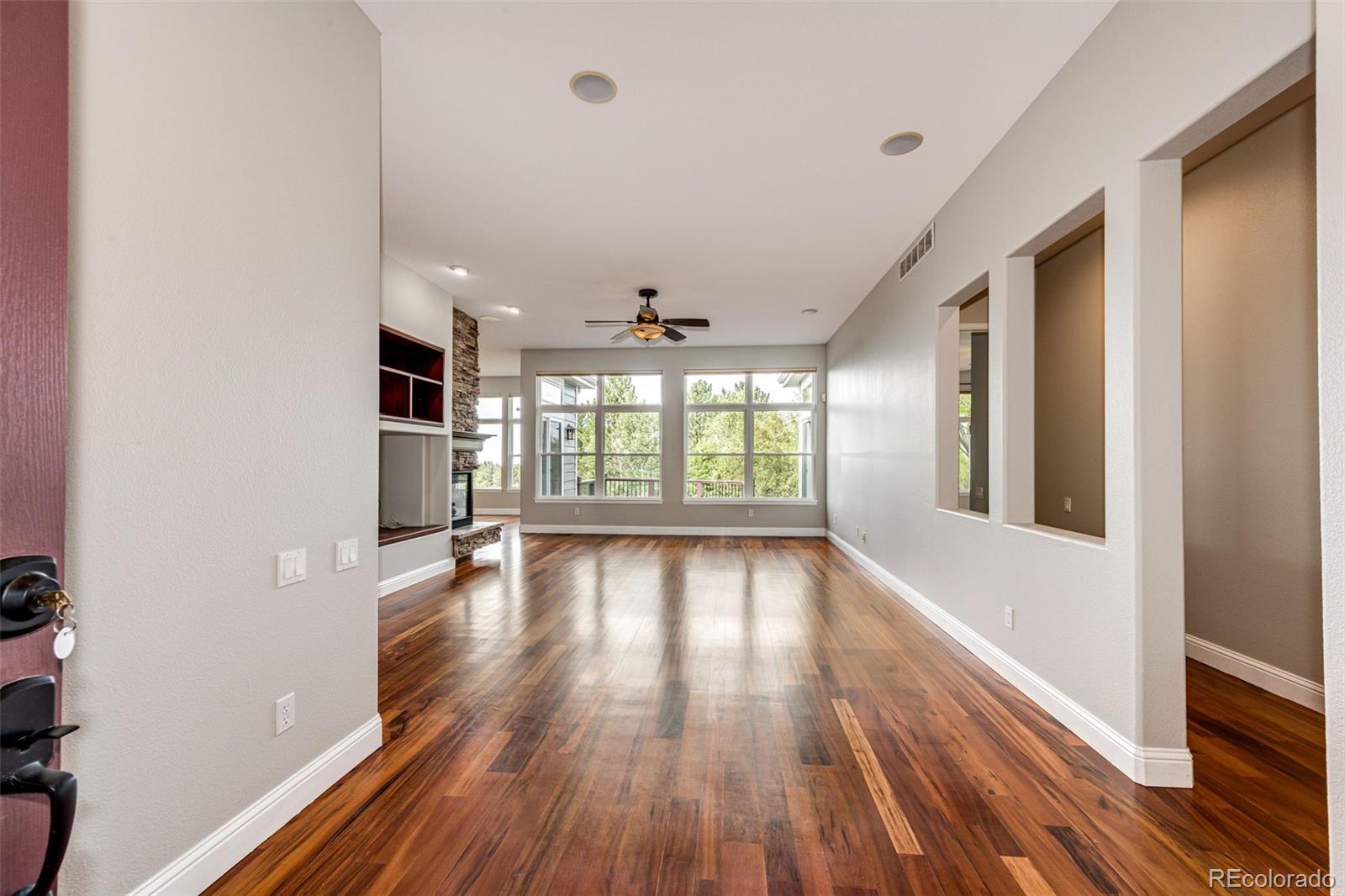 389 Shoreham Circle