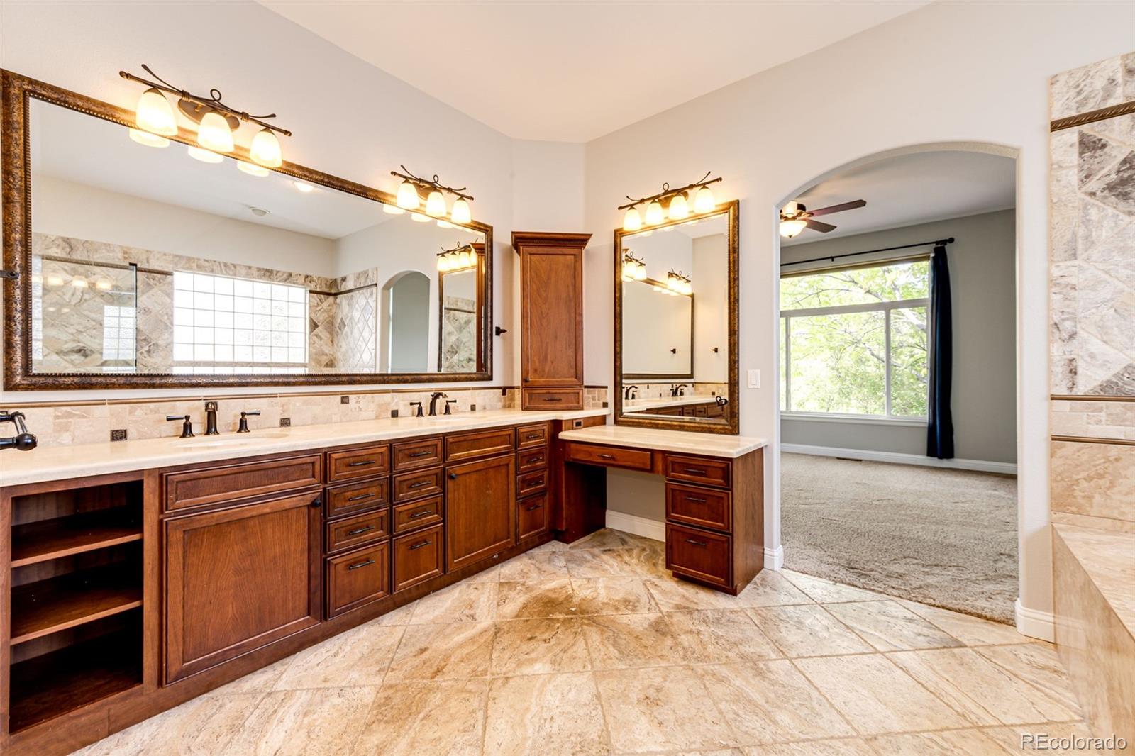 389 Shoreham Circle