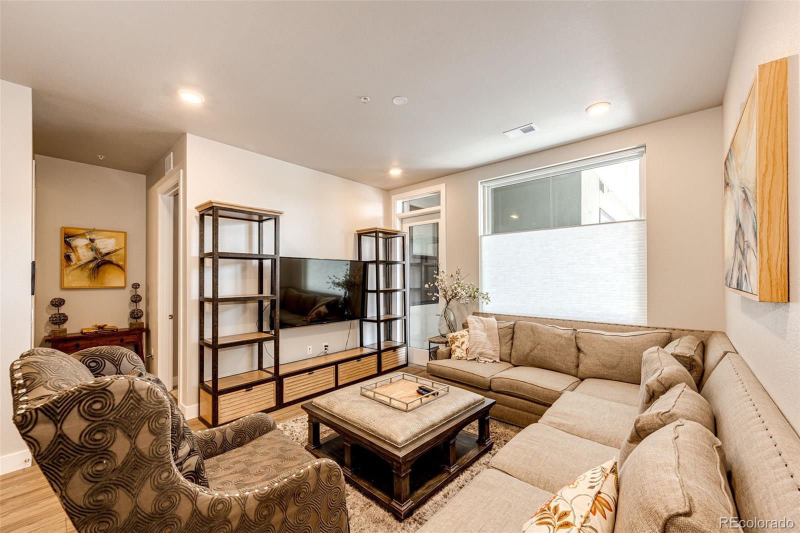 20 Wilcox Street Unit: 617