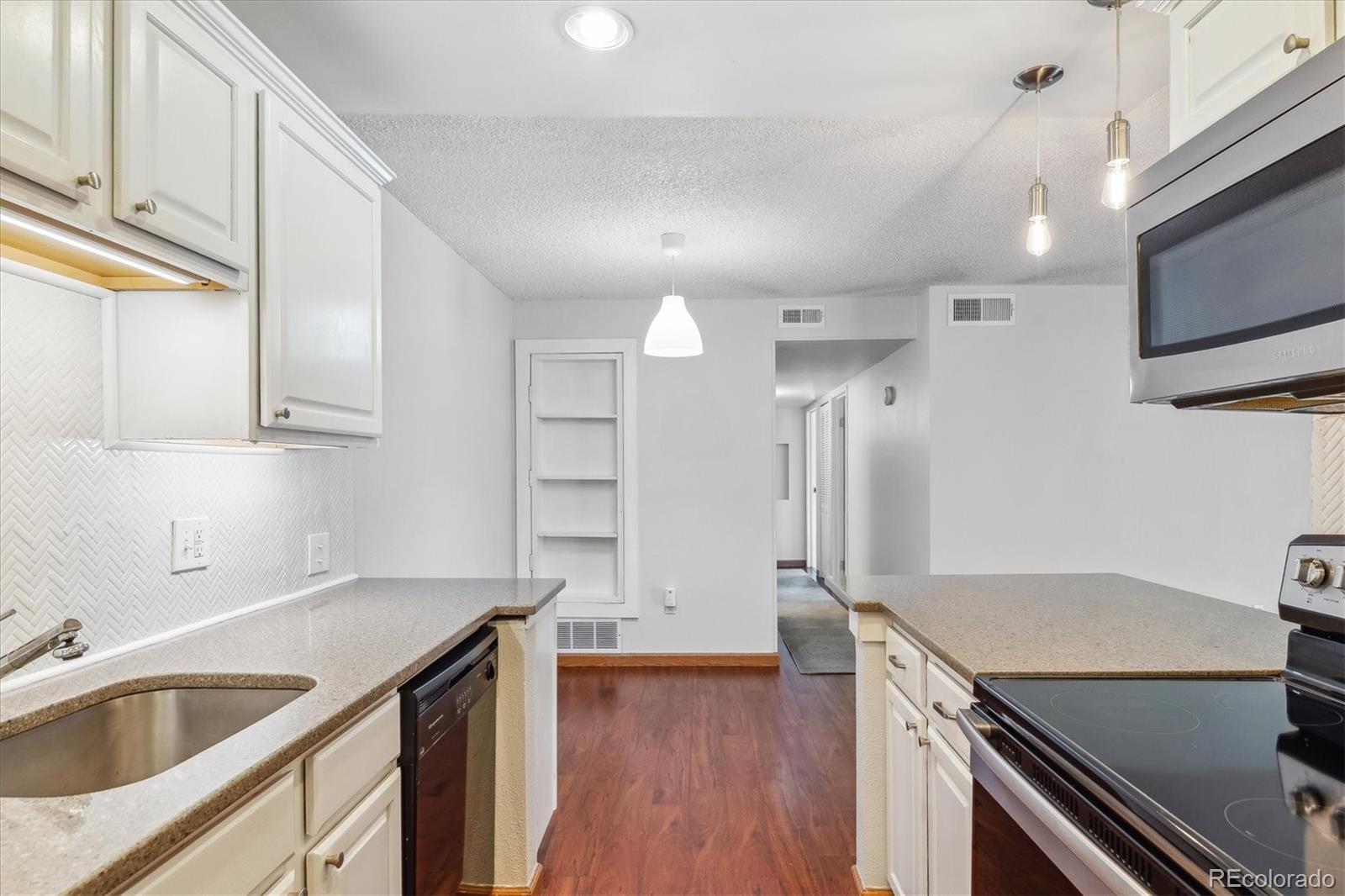 4400 S Quebec Street Unit: A208