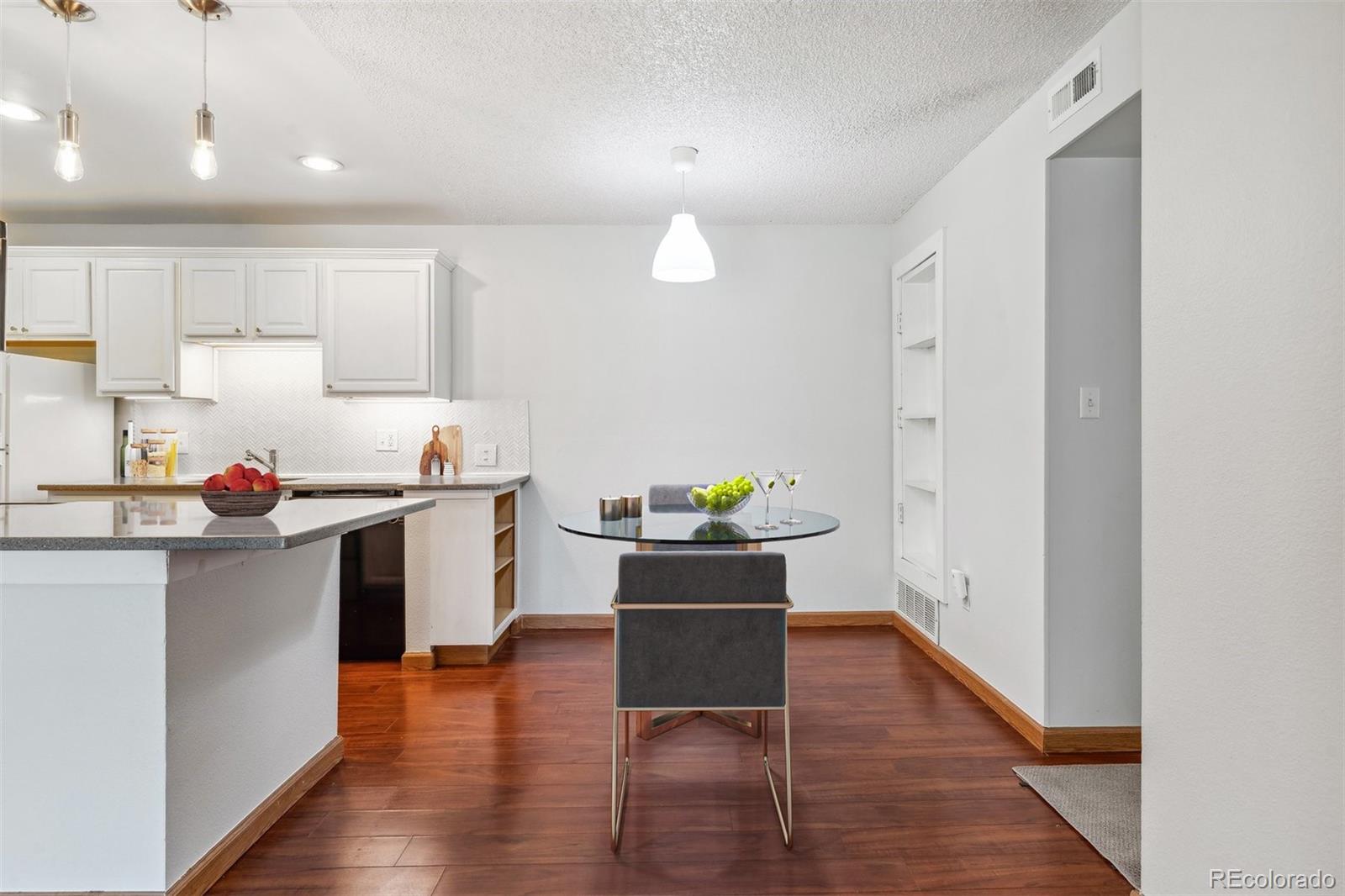 4400 S Quebec Street Unit: A208