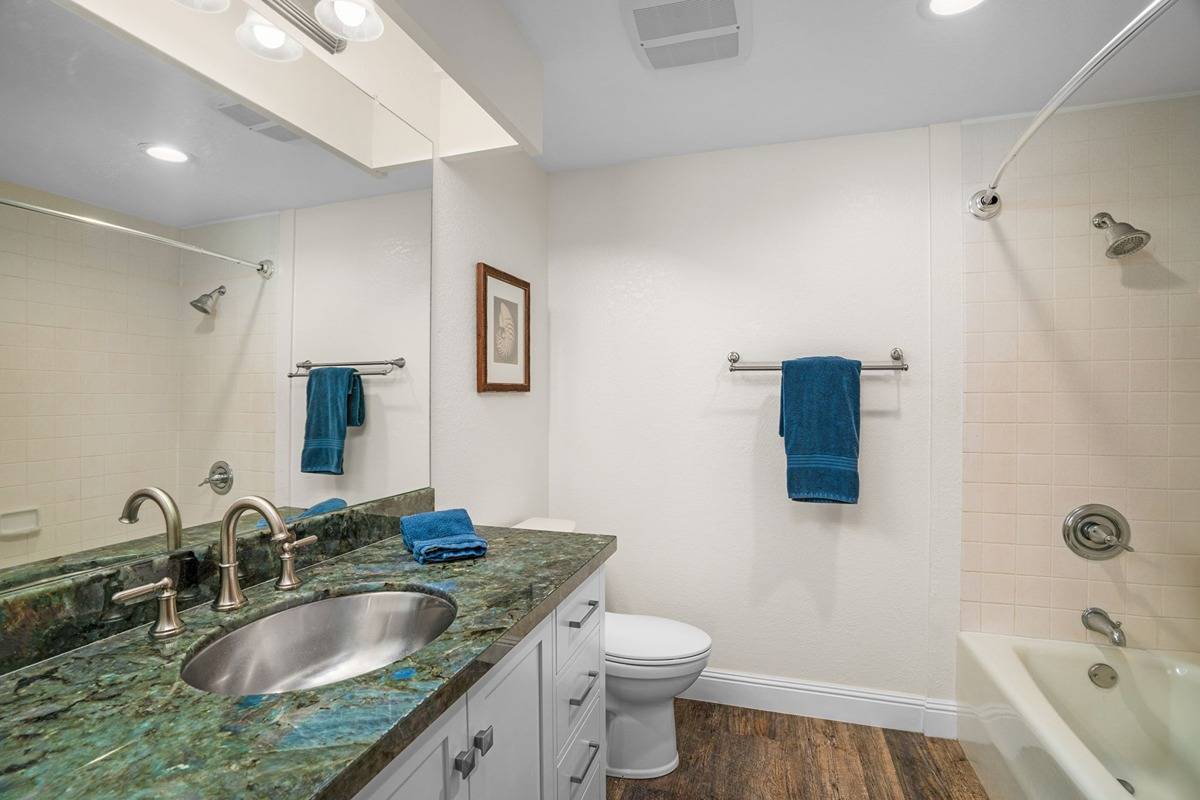 1661 Pee Rd Unit: 1-302