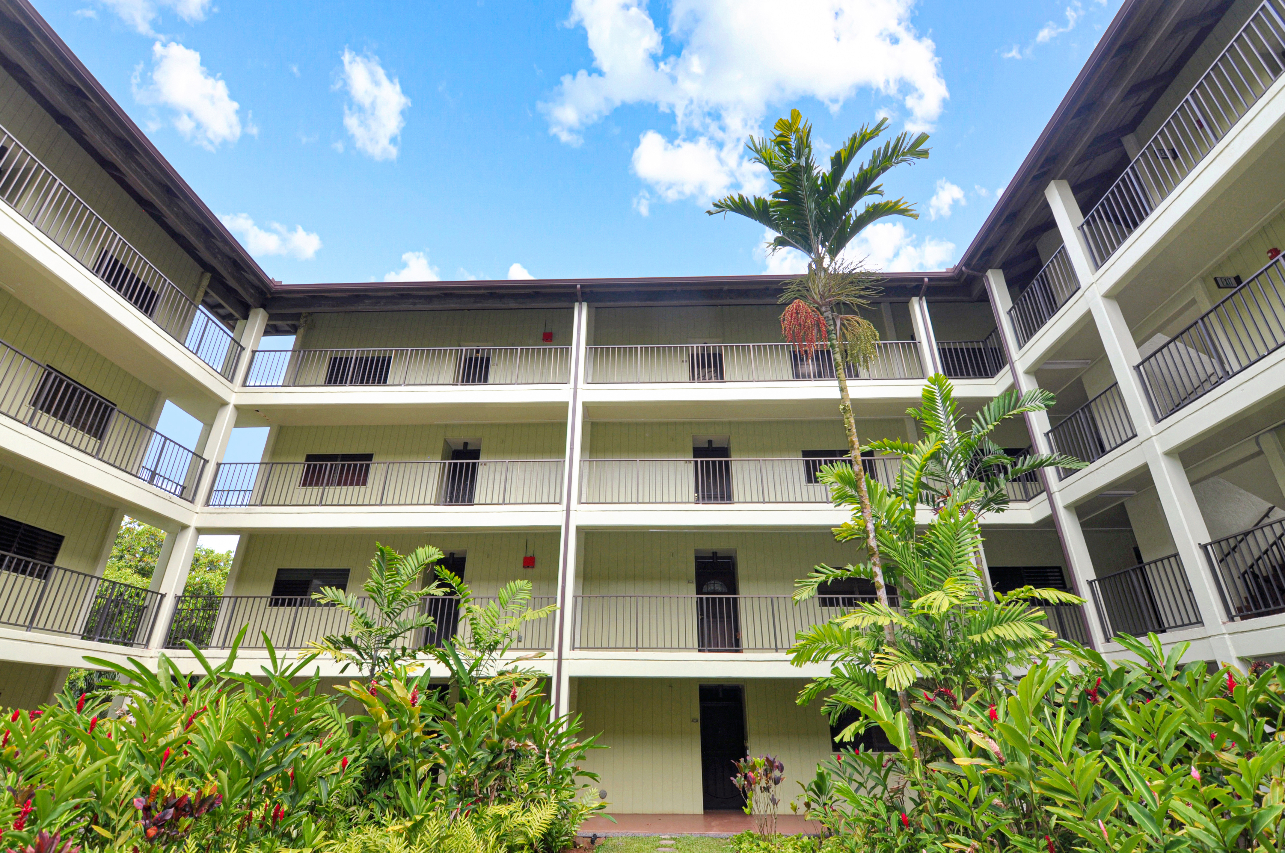 3-3400 KUHIO HWY C303