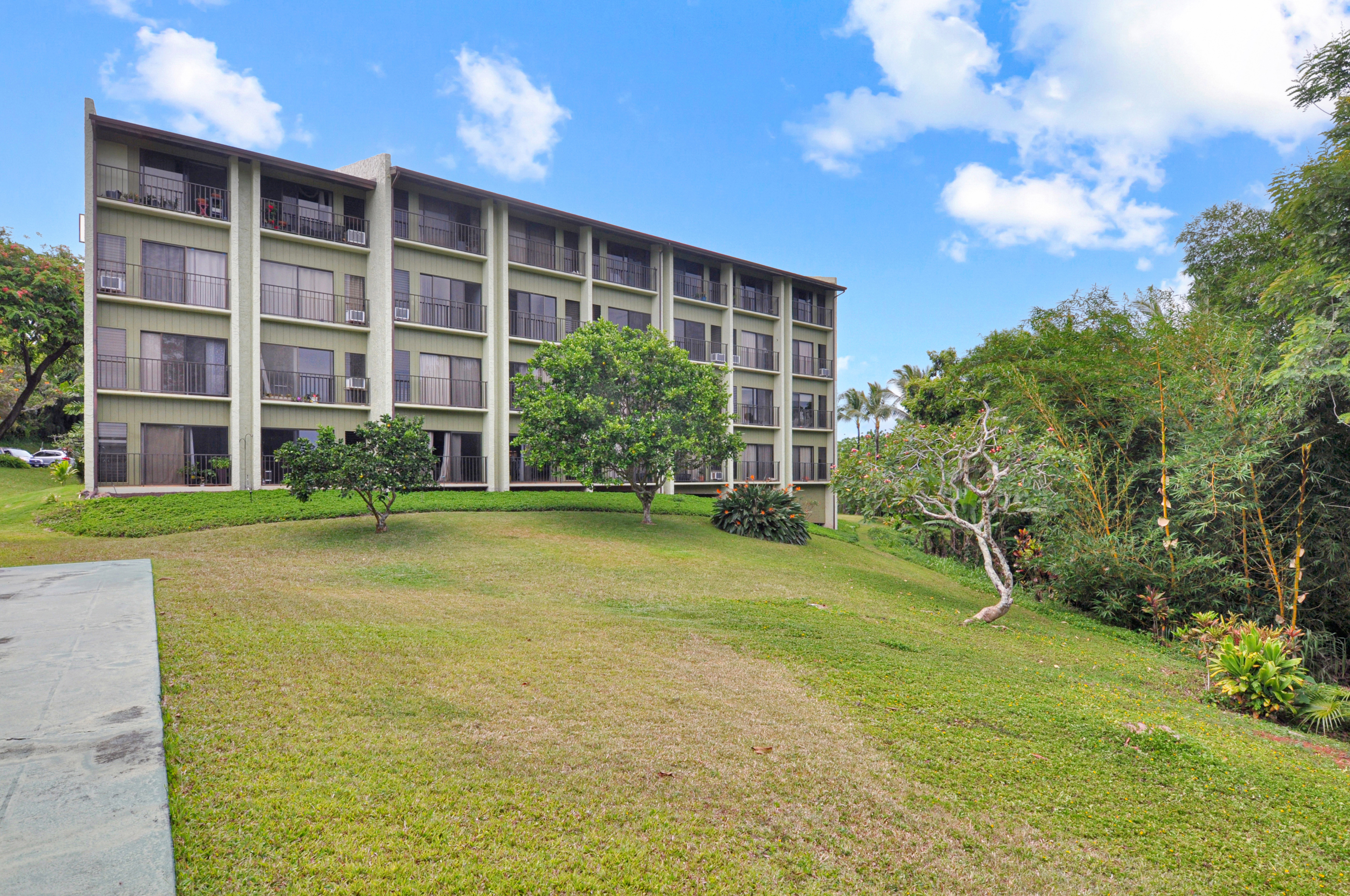 3-3400 KUHIO HWY C303