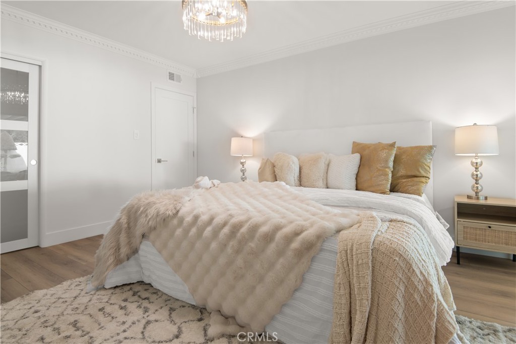 516 W Lincoln Avenue