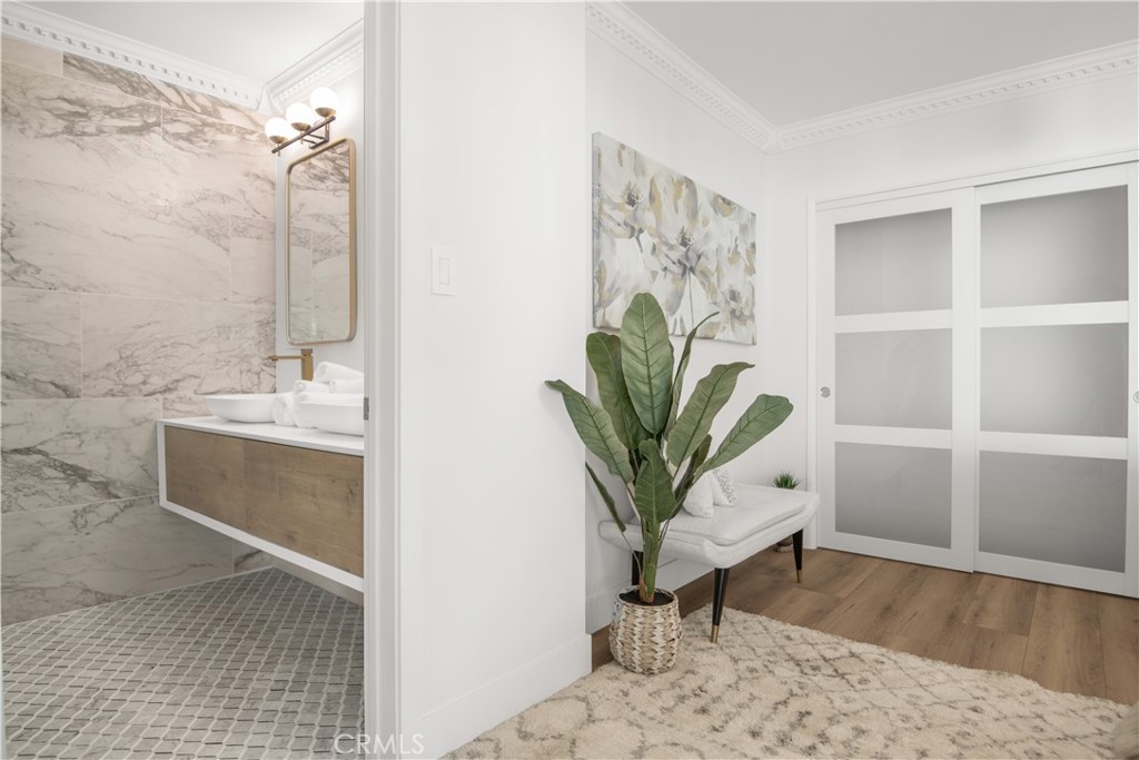 516 W Lincoln Avenue