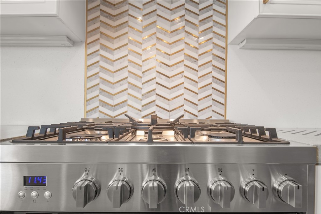 516 W Lincoln Avenue