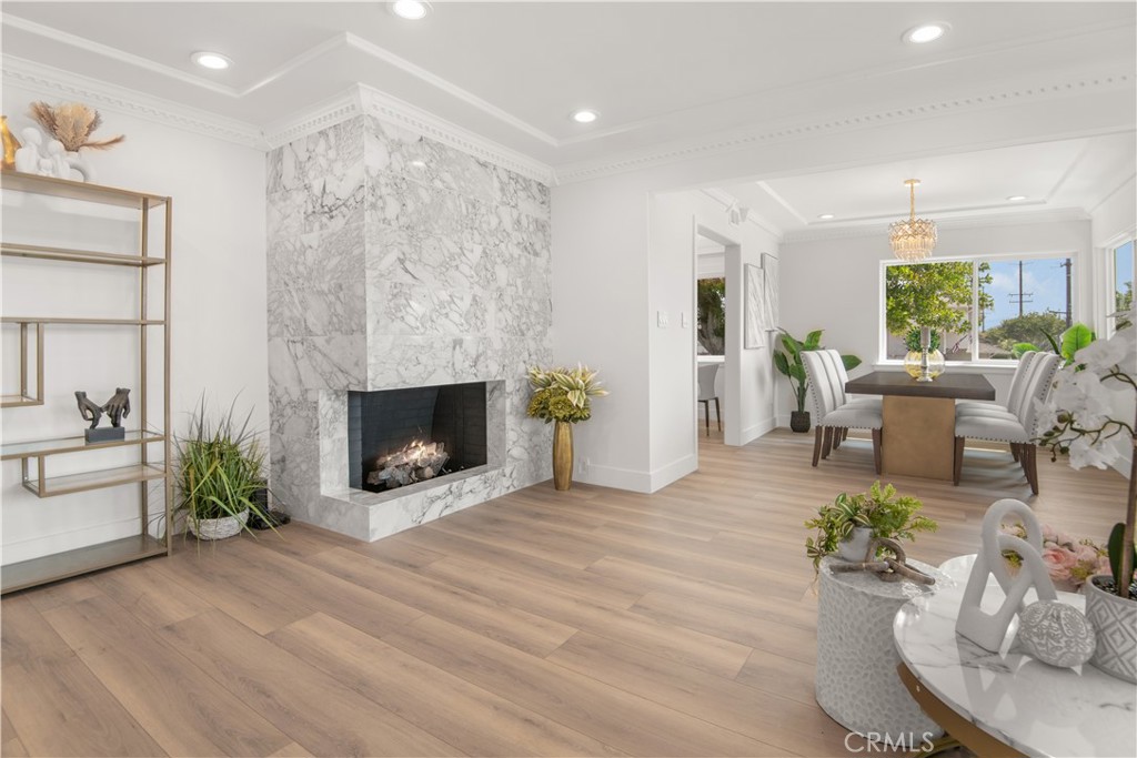 516 W Lincoln Avenue