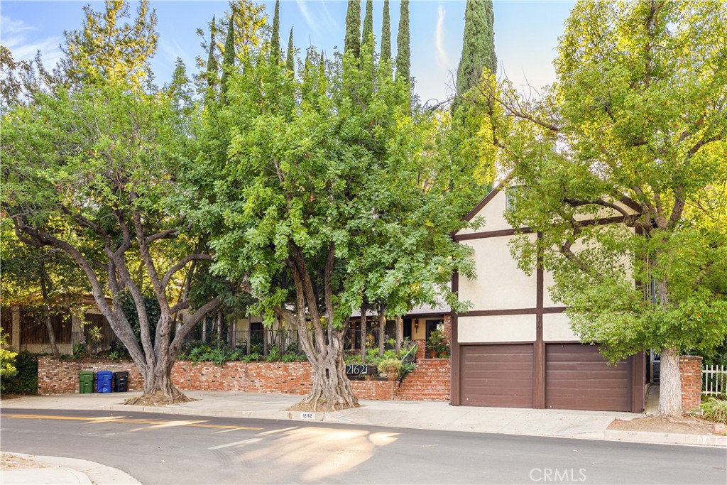 12162 Laurel Terrace Drive