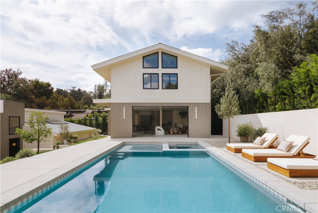 12162 Laurel Terrace Drive