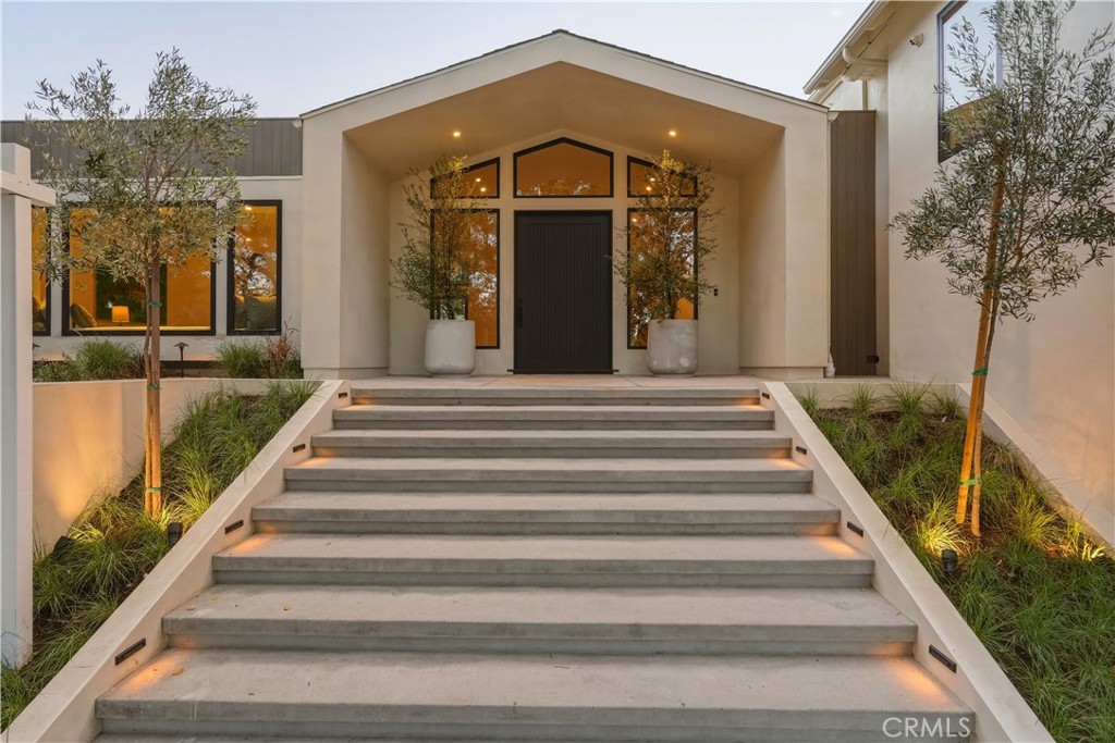 12162 Laurel Terrace Drive