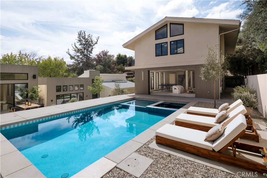 12162 Laurel Terrace Drive