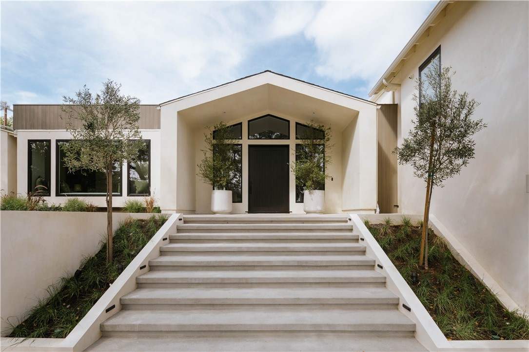 12162 Laurel Terrace Drive