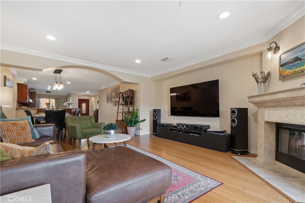 6221 Monterey 304
