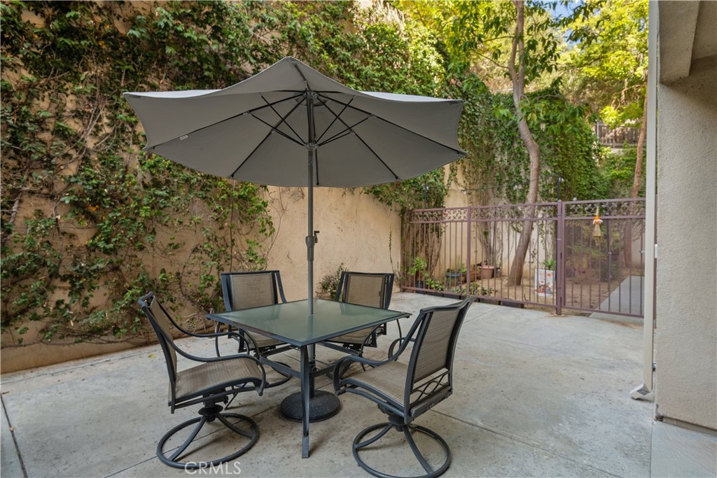 6221 Monterey 304