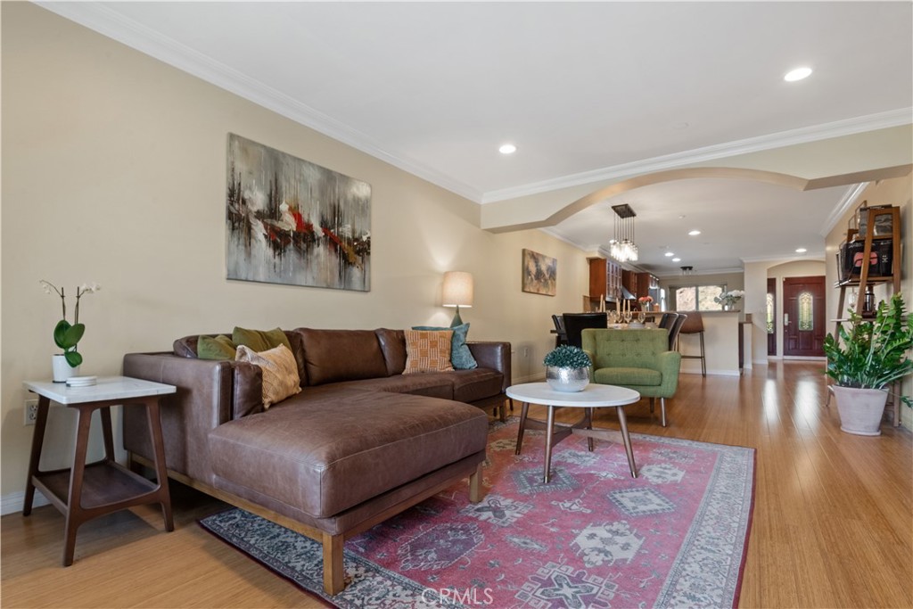 6221 Monterey 304