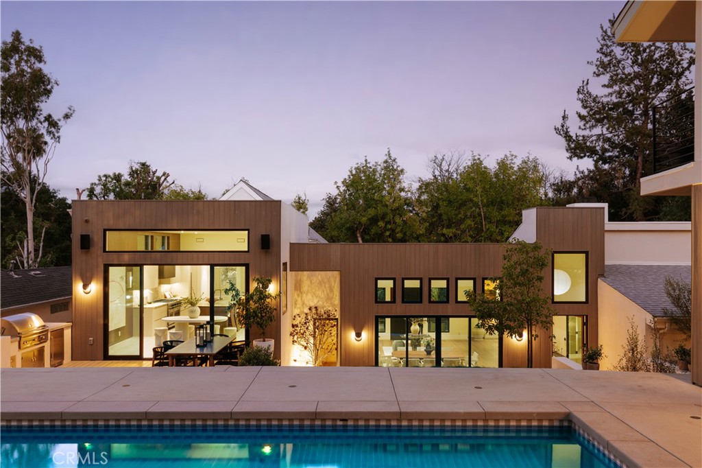 12162 Laurel Terrace Drive