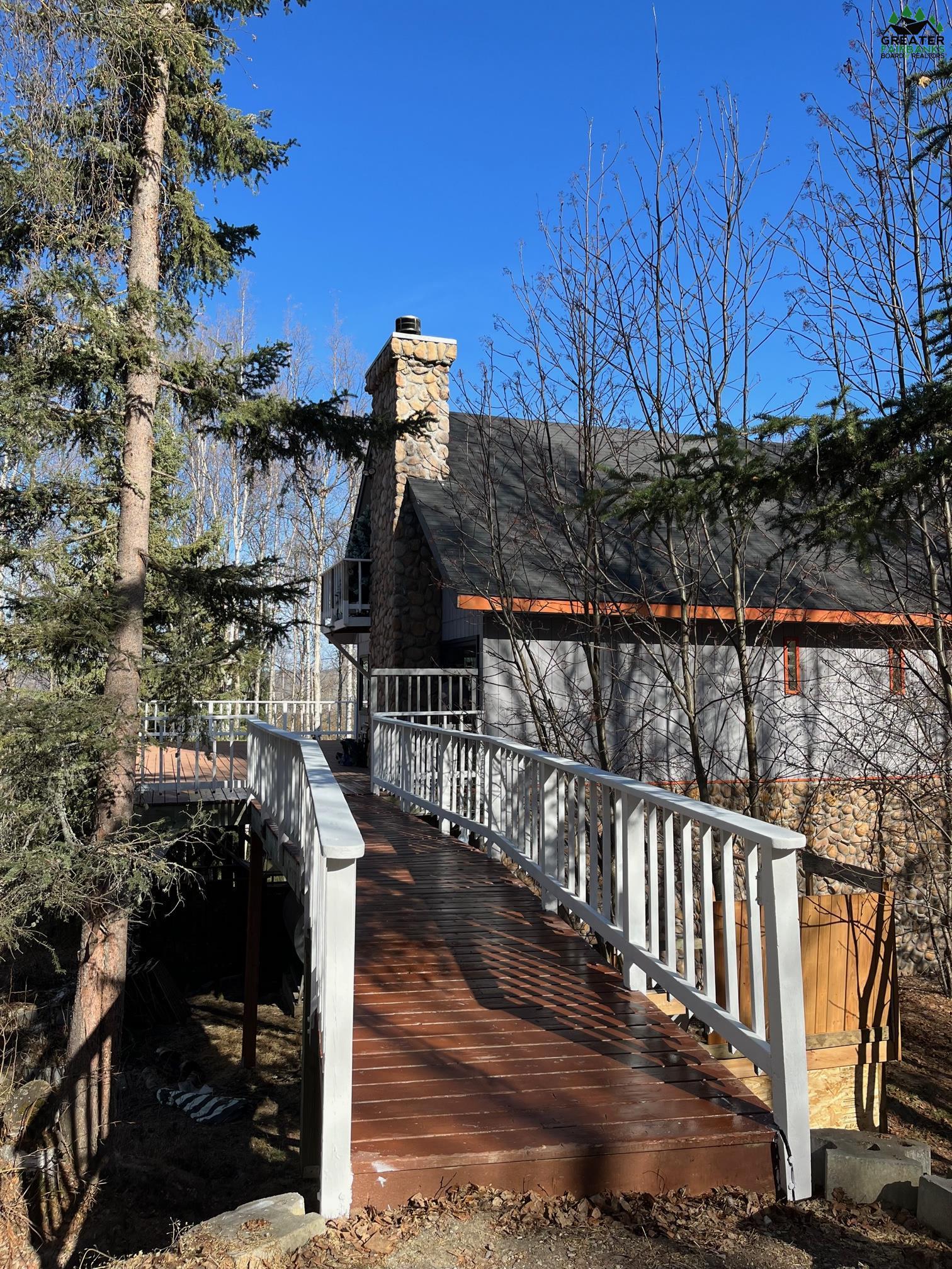 1383 DUPONT LANE