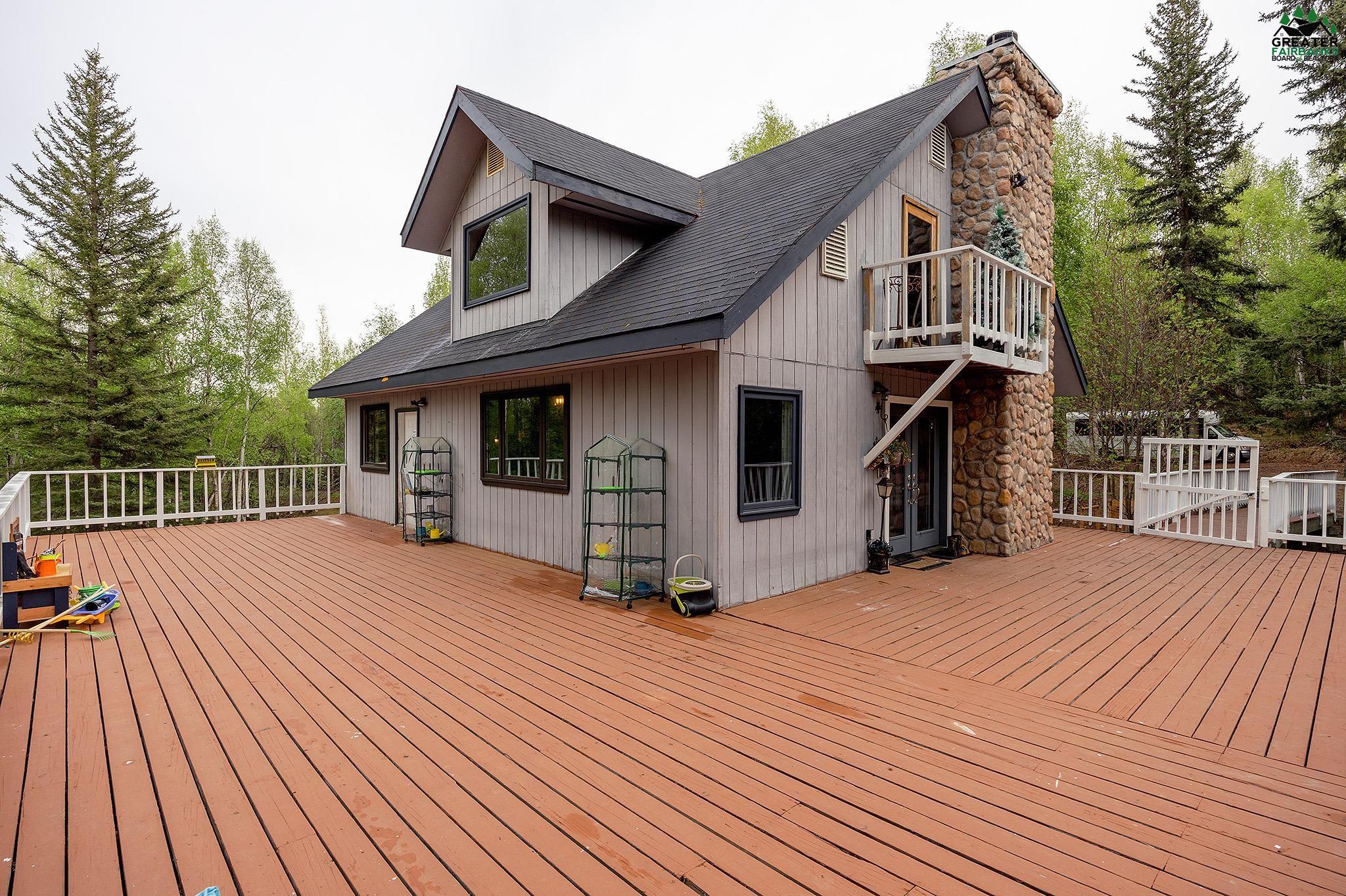 1383 DUPONT LANE