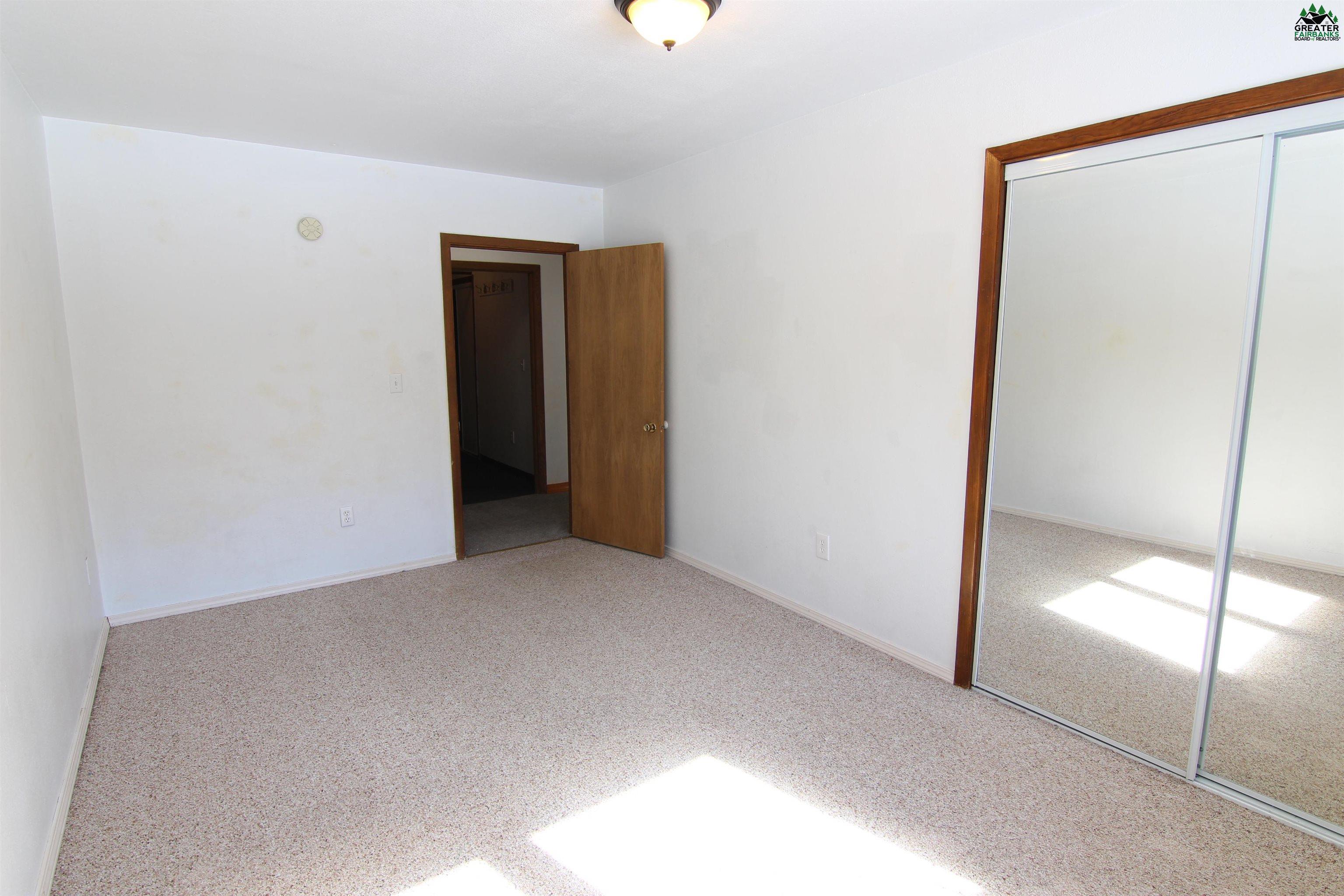 372 NARROW VIEW LANE