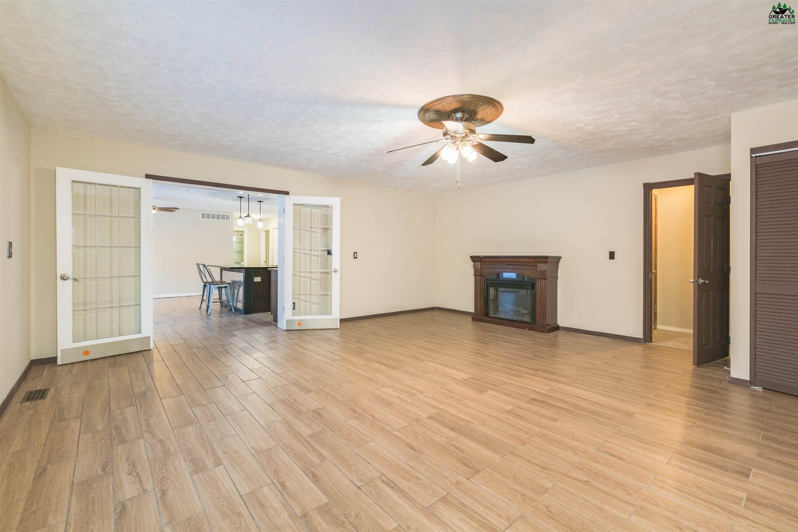 2505 LISA ANN DRIVE
