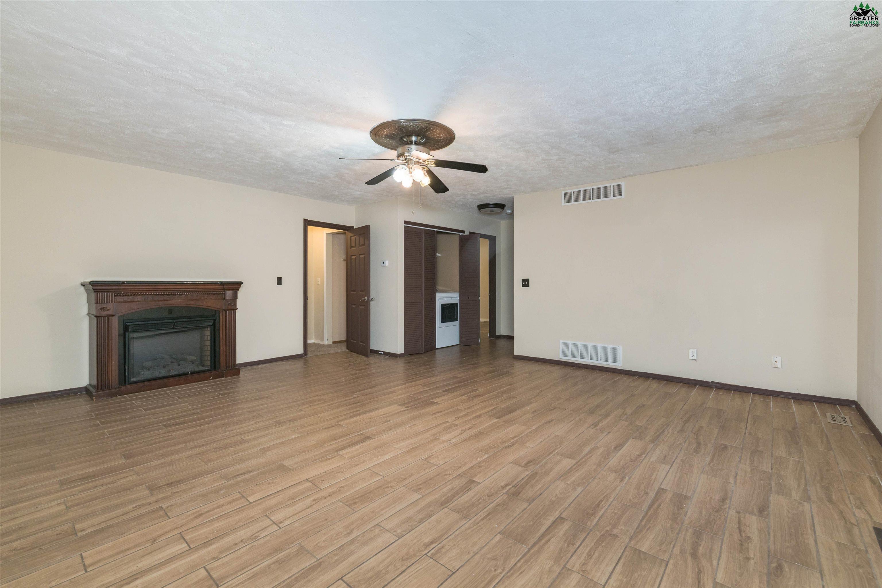2505 LISA ANN DRIVE
