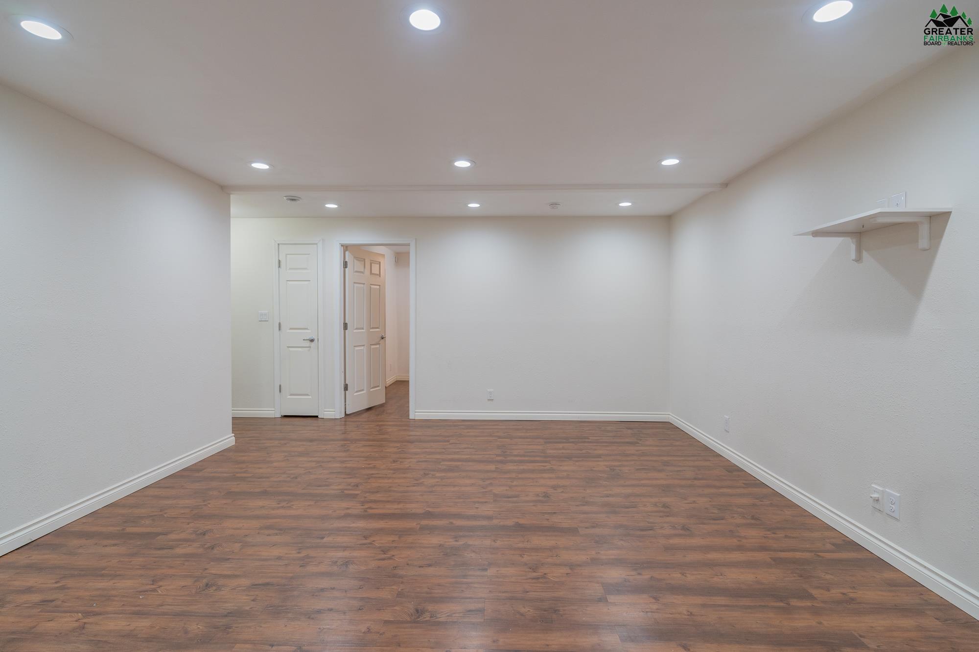 654 FELIZ STREET