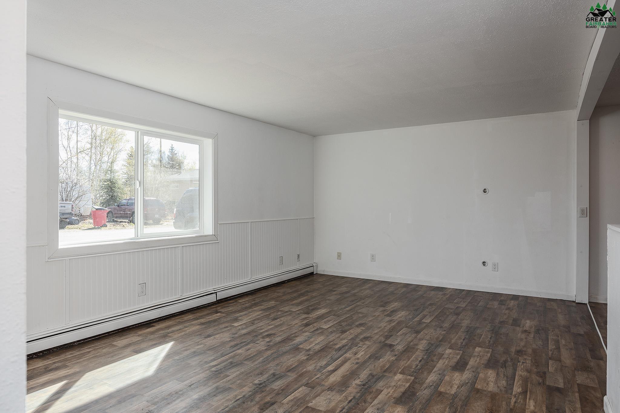 2208 GILLAM WAY