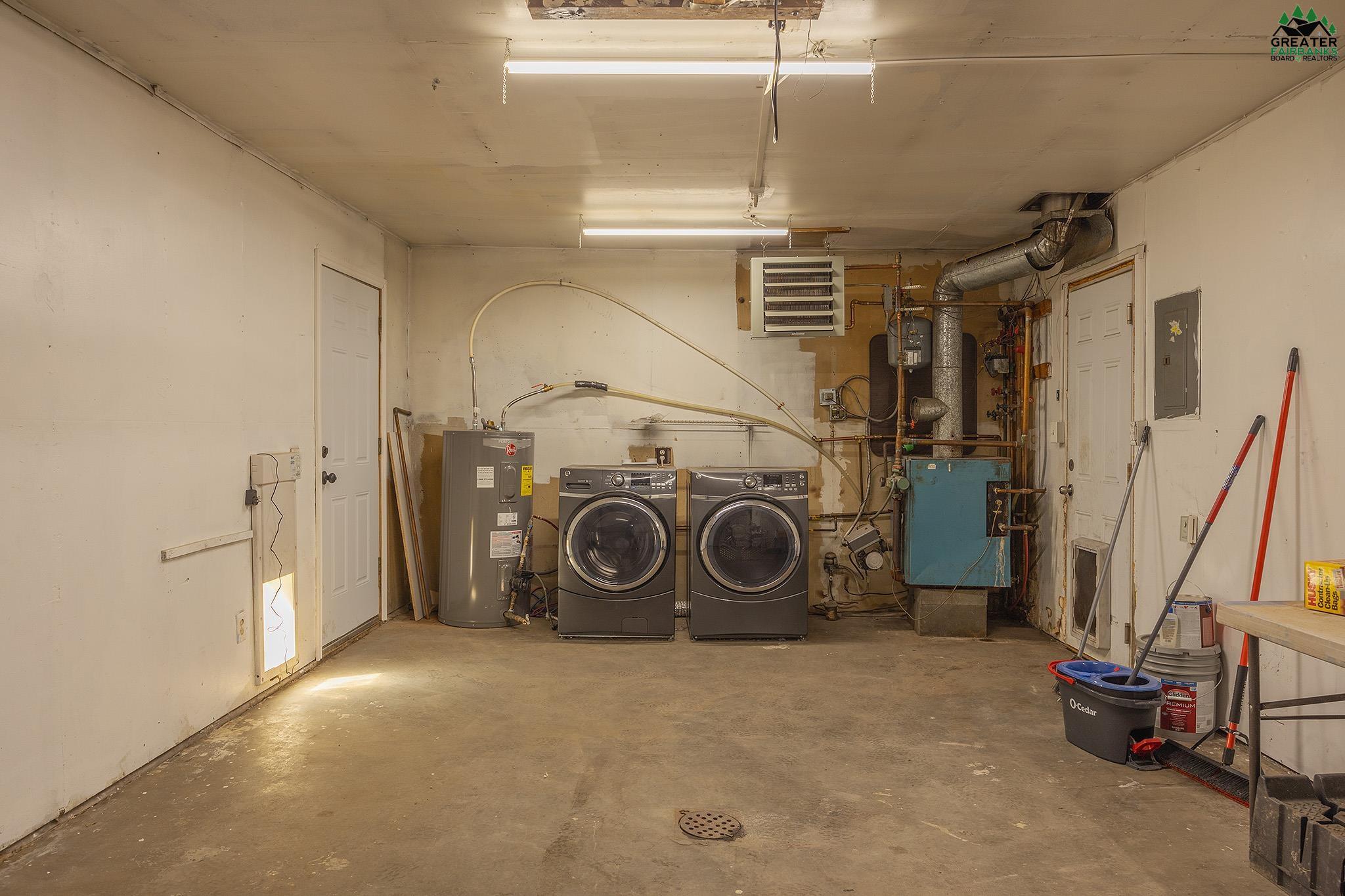 2208 GILLAM WAY