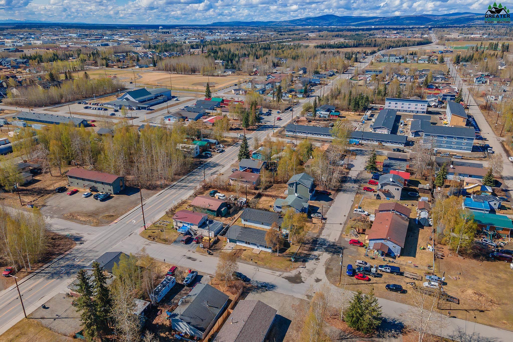 2208 GILLAM WAY