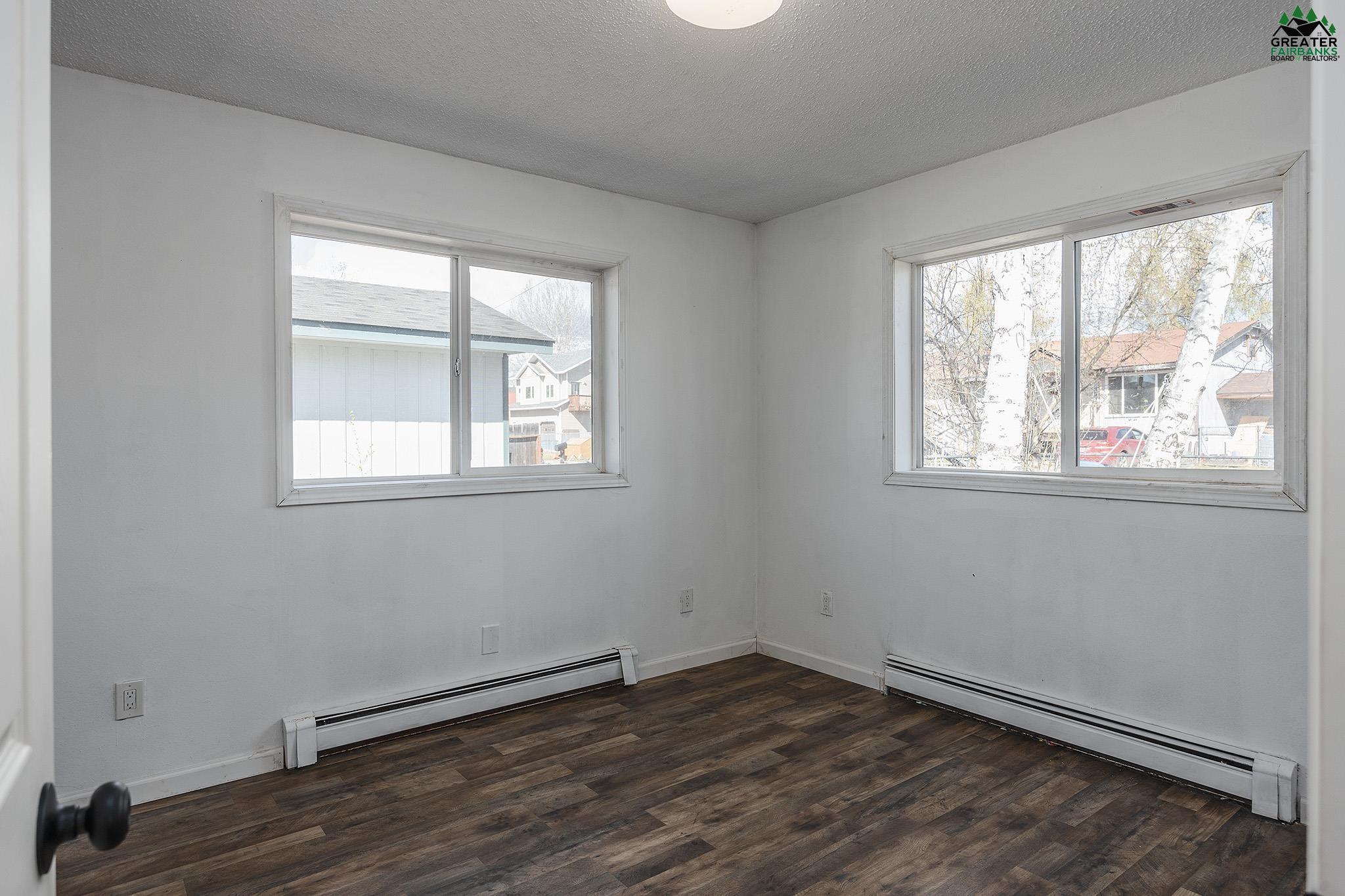 2208 GILLAM WAY