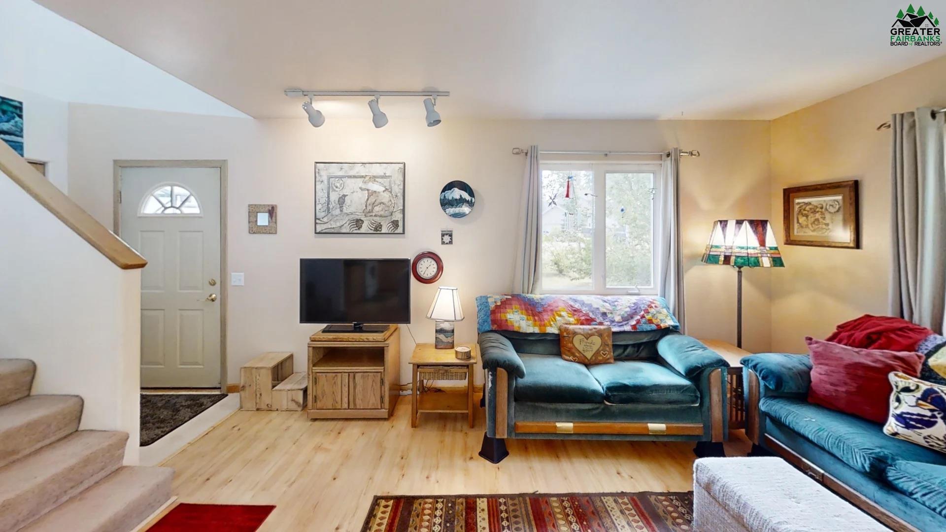 4012 BERRY COURT