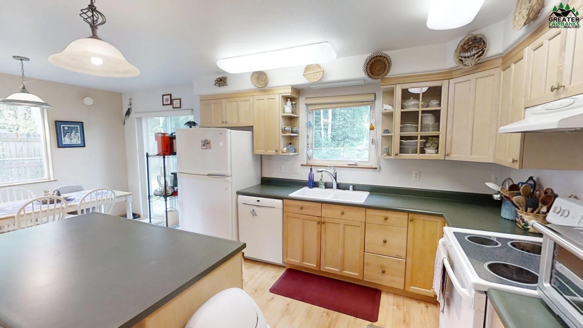 4012 BERRY COURT