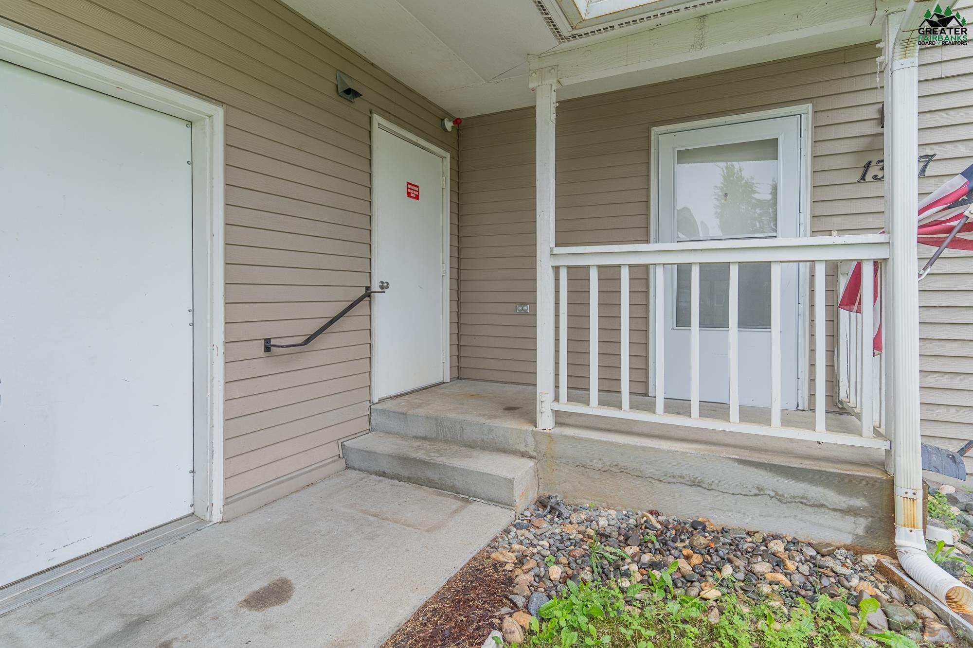 1307 BAINBRIDGE BOULEVARD