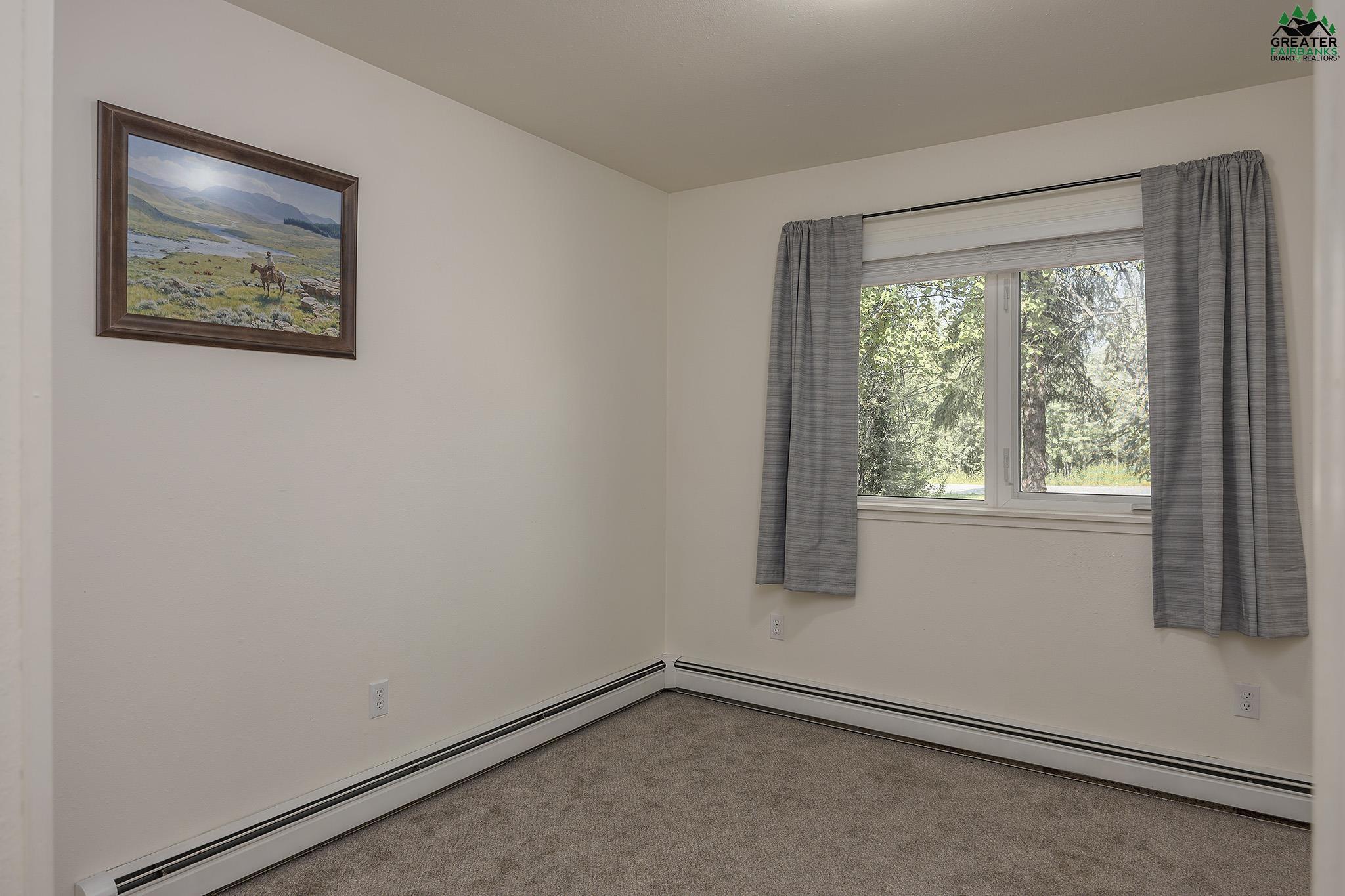 3875 LAKEWOOD LOOP