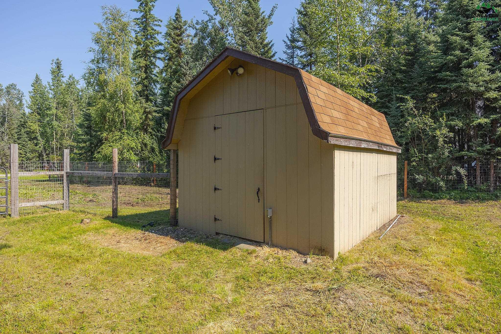 3875 LAKEWOOD LOOP